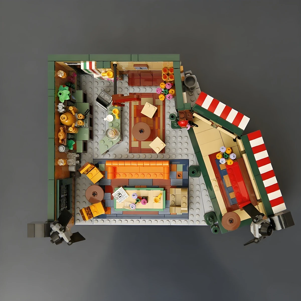 Central City Apartment Cafe Fr - огляд і ціна Diy Halloween Electronics